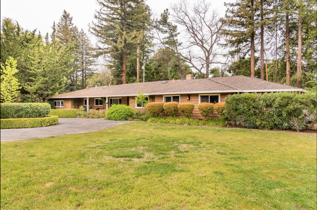 Building Photo - 12853 Normandy Ln
