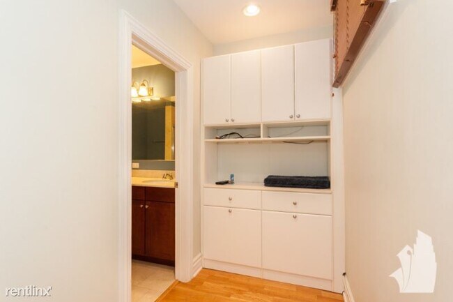 Building Photo - 1707 N Crilly Ct