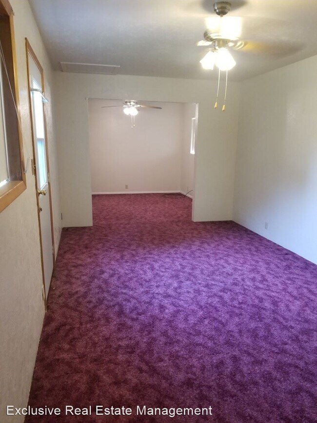 Foto del edificio - 3 br, 2.5 bath House - 2444 Redwood Drive