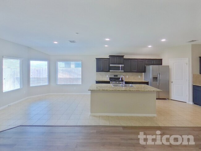 Foto del edificio - 752 Rutherford Dr