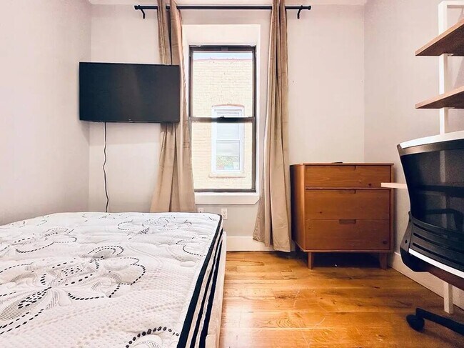 Foto del edificio - HDTV Room, Laundry, AC, 26 mins to Manhattan #510