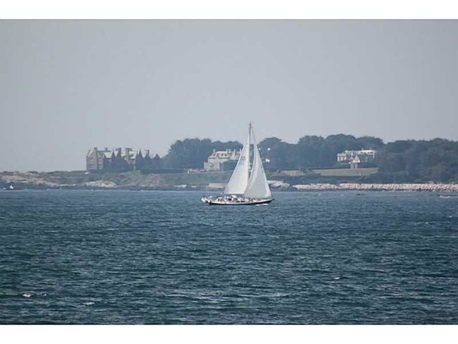 Foto del edificio - 11 Shore Dr