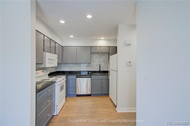 Foto del edificio - 7903 York St
