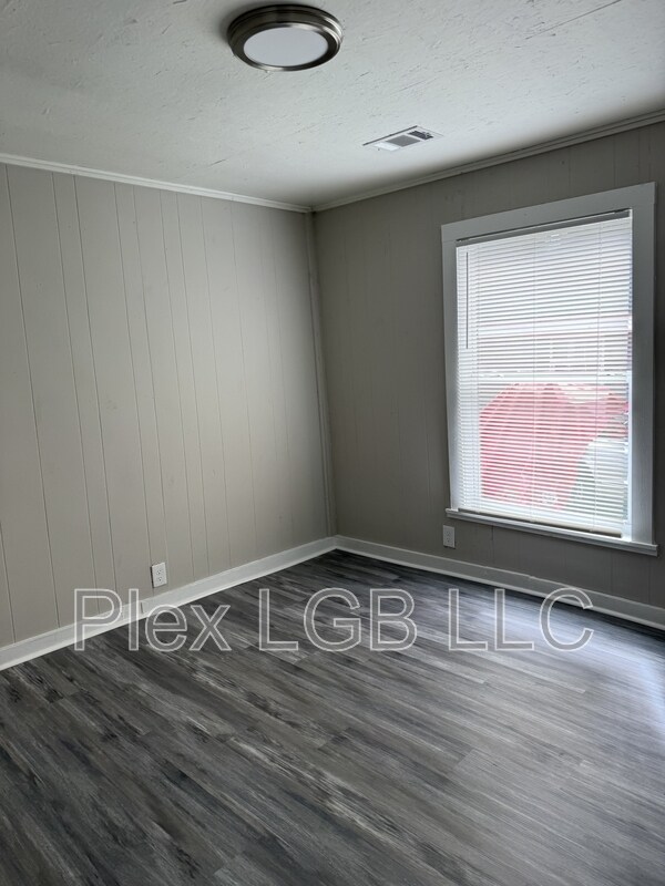 Foto del edificio - 203 Bagley St