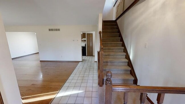 Photo - 2872 Elmwood Ave House