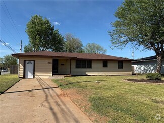 Building Photo - 705 E Tom Stafford Ave