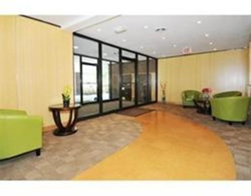Building Photo - 20 Stearns Rd