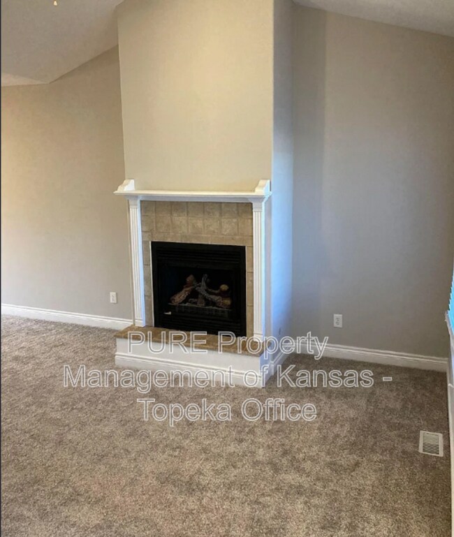 Building Photo - 4335 NW 53rd Terrace