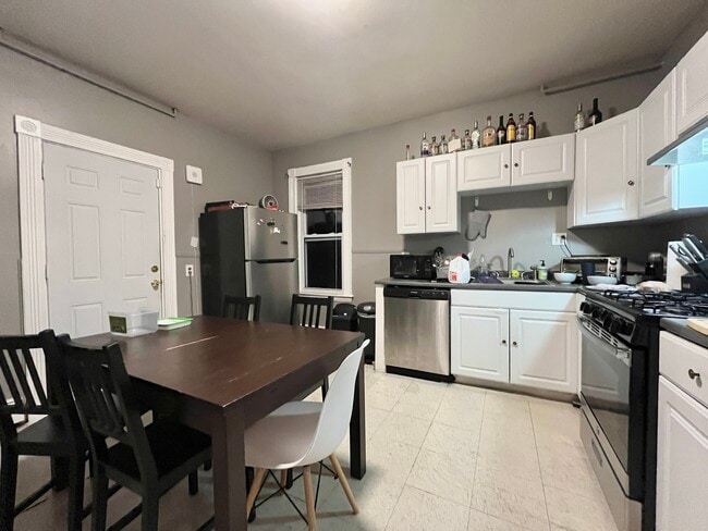 Foto del edificio - 168 Hillside St