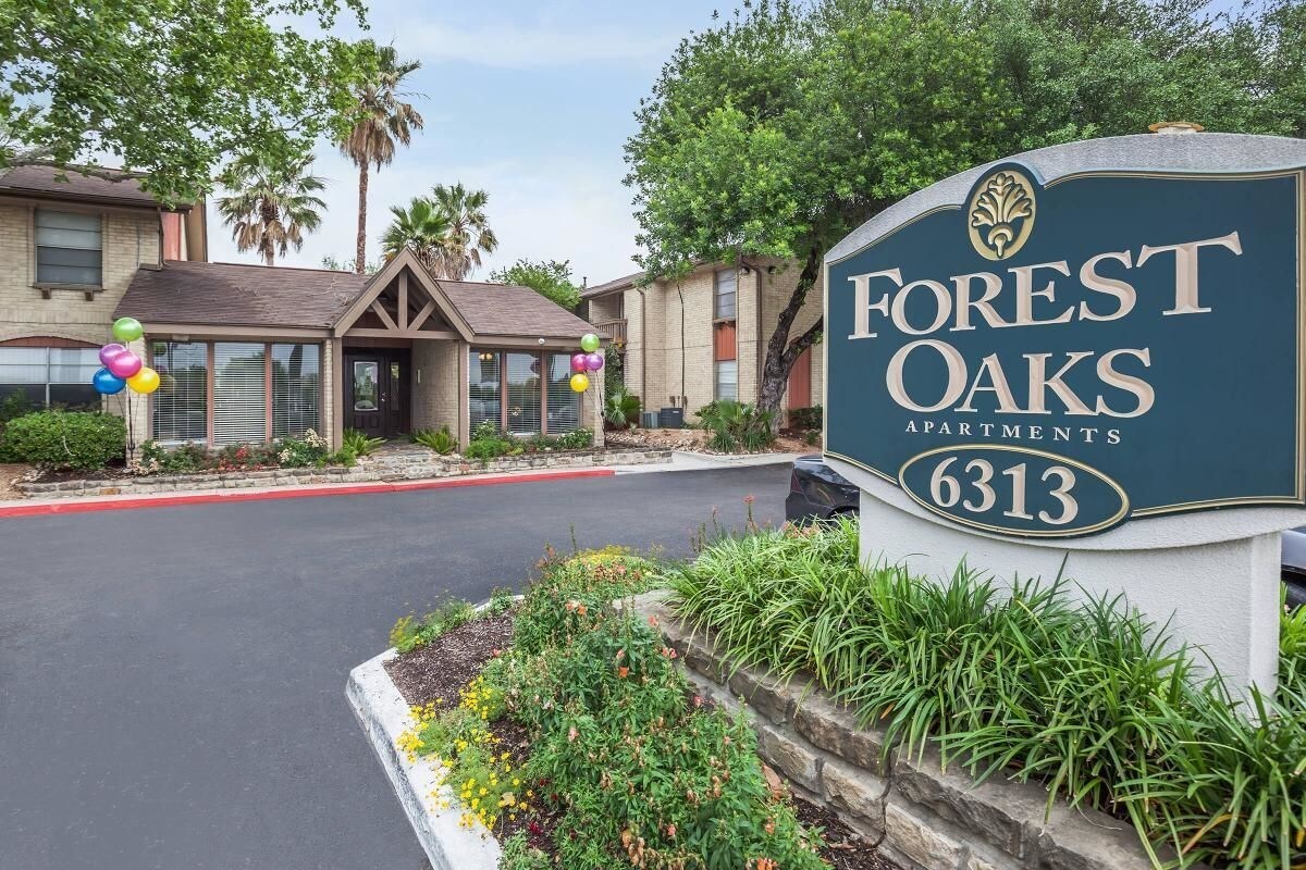 Forest Oaks Apartments in San Antonio, TX