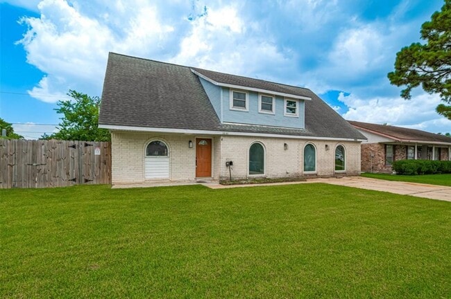 Building Photo - 10902 Sagevale Ln