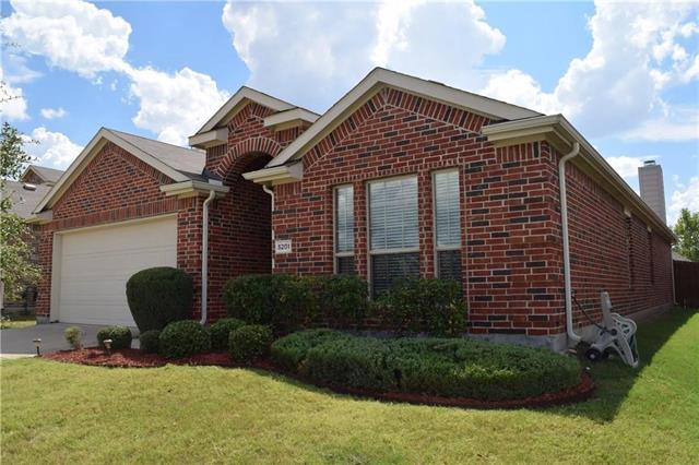 Foto principal - 5201 Bear Valley Dr