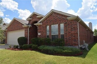 Building Photo - 5201 Bear Valley Dr