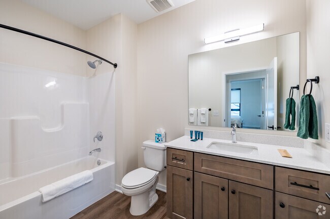 1BR, 1BA w/Den - 955SF - Bathroom - Leavenworth Lofts