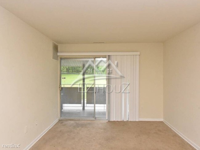 Building Photo - 2 br, 1 bath Apartment - 4915 Frederick Ave,F