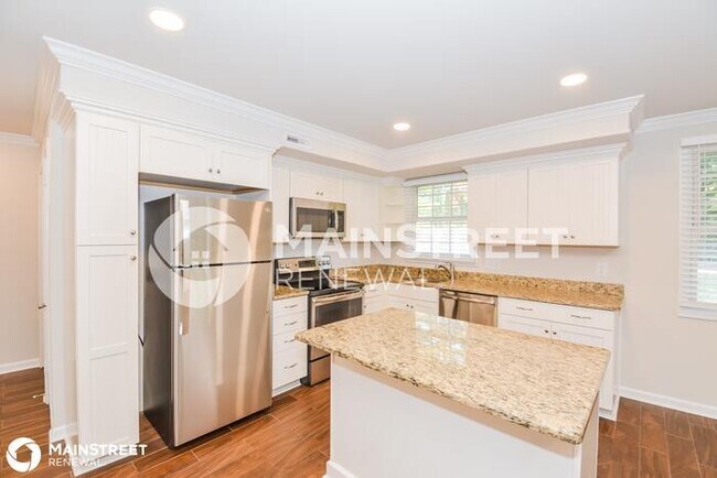 Building Photo - 304 MATTERHORN DR, OLD HICKORY, TN 37138