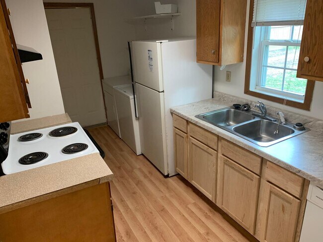 Foto del edificio - Available for the 2024 BSU Academic Year.