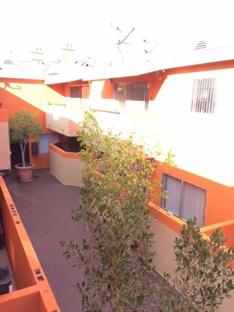 Foto del edificio - 3759 W 27th St