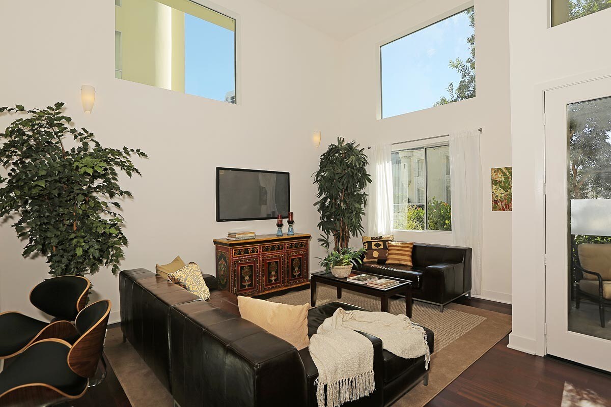 600 S Ridgeley Dr Unit 113, Los Angeles, CA 90036 Apartments in Los