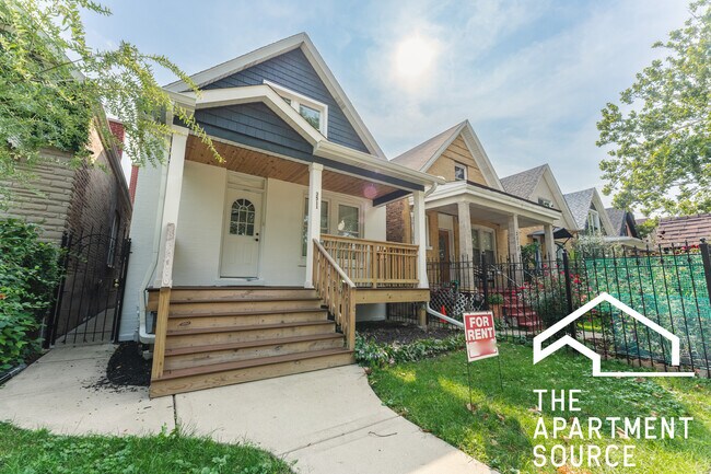 Building Photo - 3511 W Beach Ave