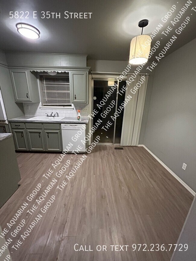 Foto del edificio - 5822 E 35th St