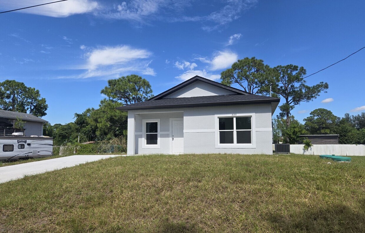 BRAND NEW-- TWO BEDROOM + TWO BATHROOMS- SOUTH LEHIGH ACRES - BRAND NEW-- TWO BEDROOM + TWO BATHROOMS- SOUTH LEHIGH ACRES
