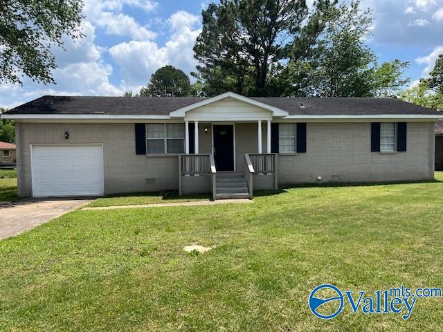 Primary Photo - 2108 English Dr SW