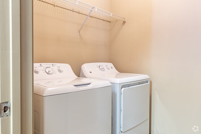 3BR, 2BA - 1519SF (El Santa Anita) - Wesley Stonecrest Apartments at Lithonia