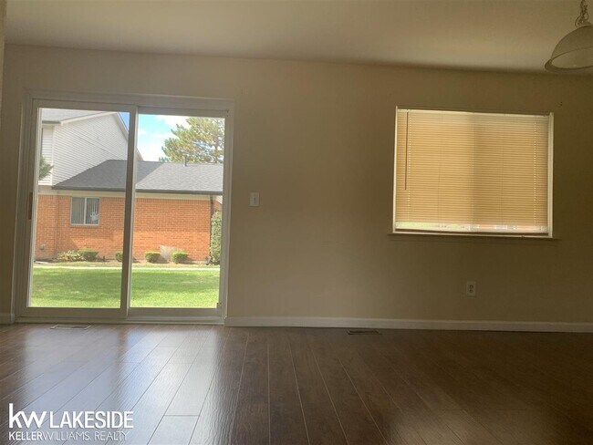 Foto del edificio - 2252 Orchard Crest St