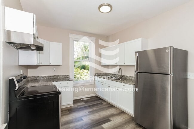 Building Photo - 1240 Sliker Ave