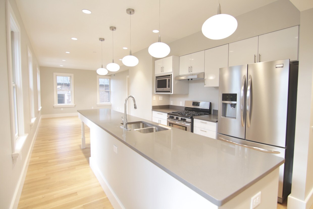 Kitchen - 44 Bow St