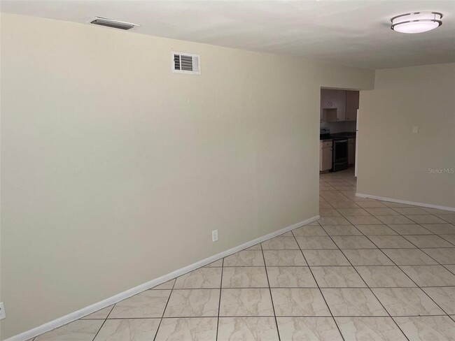 Foto del edificio - 3704 36th St W