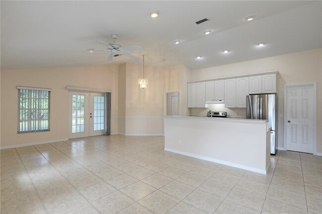 Building Photo - 11187 Airport Dr