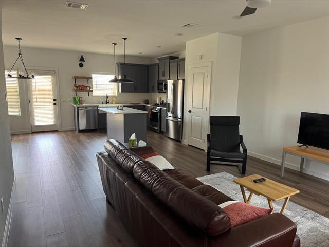 Foto del edificio - 537 Ridgewood Dr