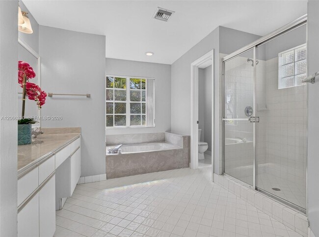 Foto del edificio - 1520 Seabay Rd