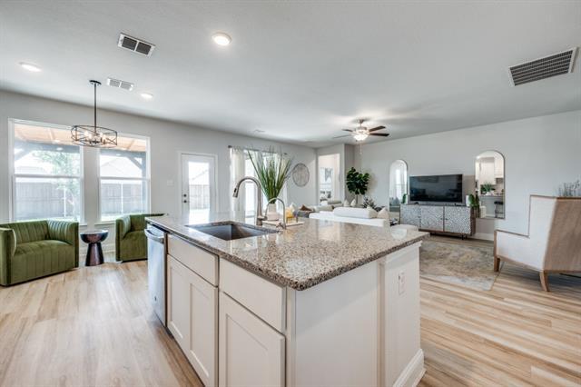 Foto del edificio - 204 Savannah Ln