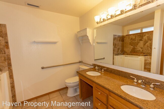 Foto del edificio - 3 br, 2 bath House - 27754 212th Pl SE