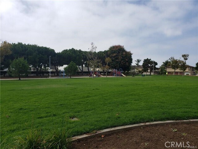 Foto del edificio - 8281 Cherrywood Cir