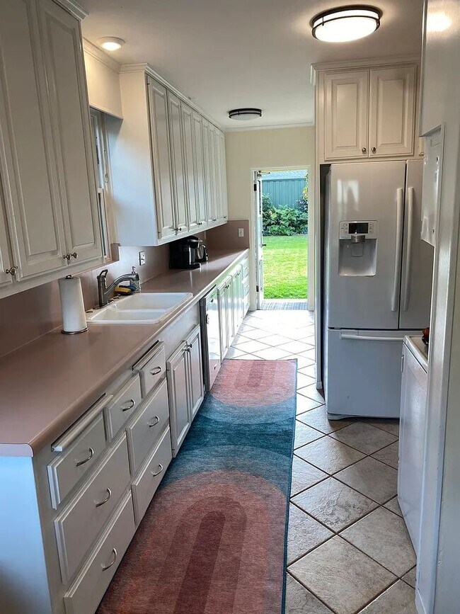 Foto del edificio - 4893 Niagara Ave