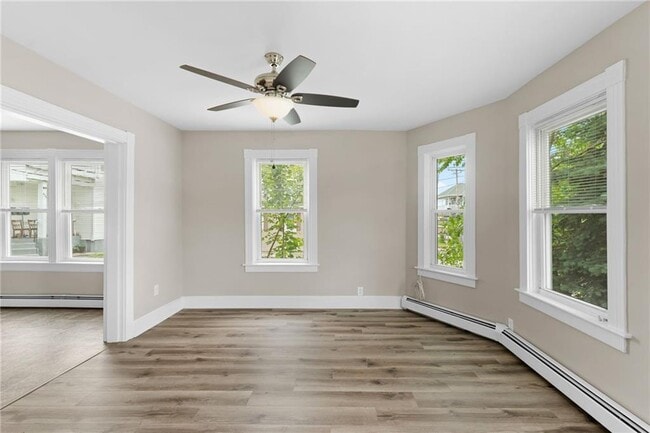 Building Photo - 420 Elm St