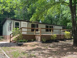 Building Photo - 102 Stillwater Dr
