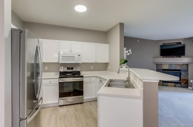 Building Photo - 9611 W Coco Cir