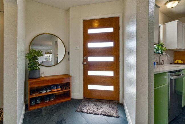 Foto del edificio - 2506 Jenibeth Ln