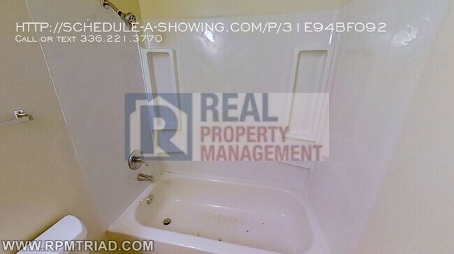 Foto del edificio - Affordable 2BR/1BA Apartment for rent!