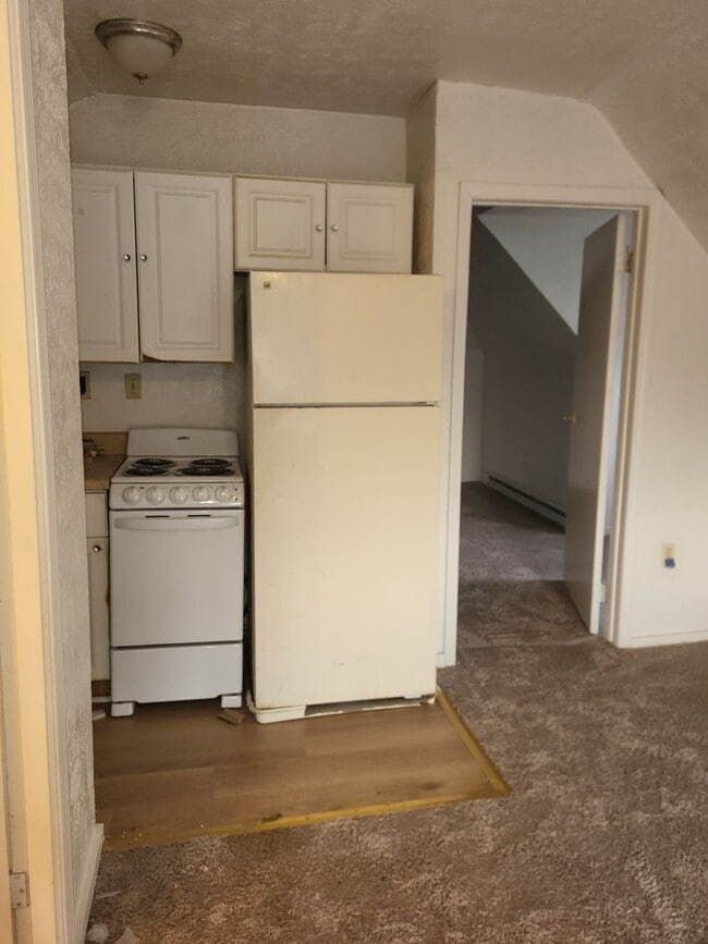 Building Photo - 7543 Melrose St