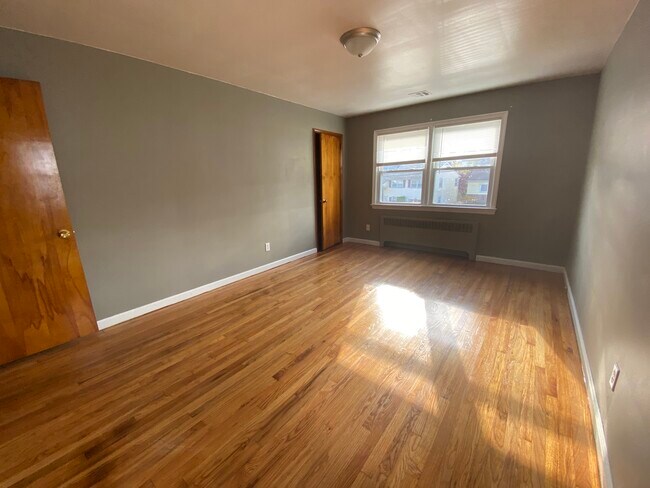 Building Photo - 1471 Gregory Ave