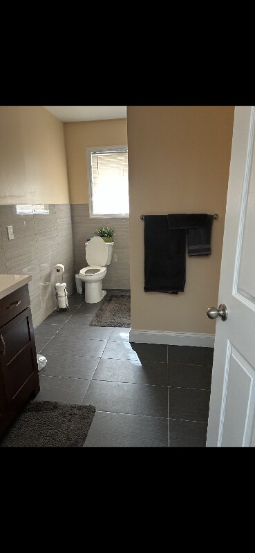 Building Photo - 799 Lindbergh Ave