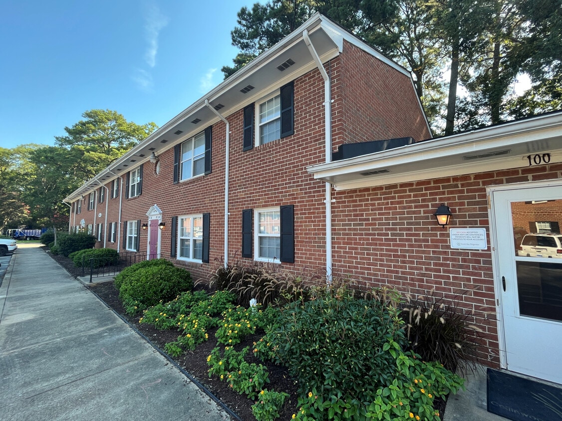 Collinwood South Apartments Apartments 100 Tricia Ln Newport News, VA