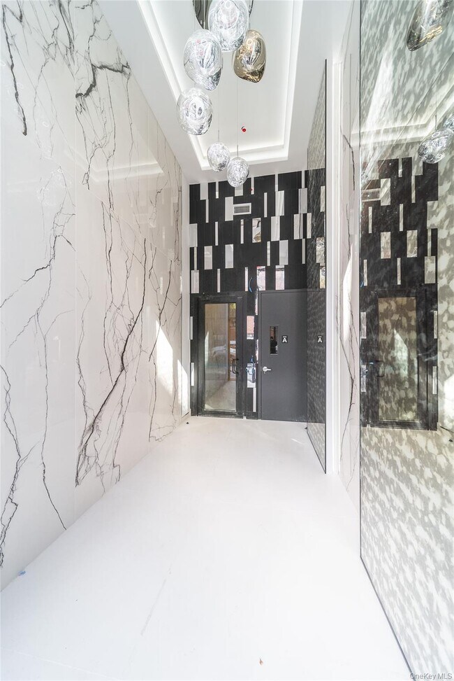 Foto del edificio - 132-61-132-41 41st Rd