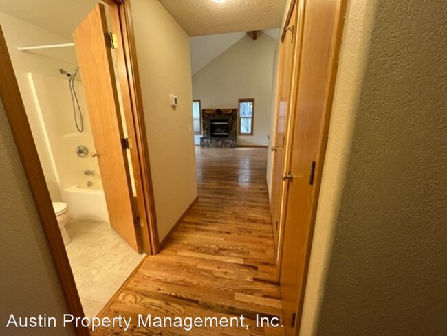 Building Photo - 3 br, 2 bath House - 19894 SW Porcupine Drive